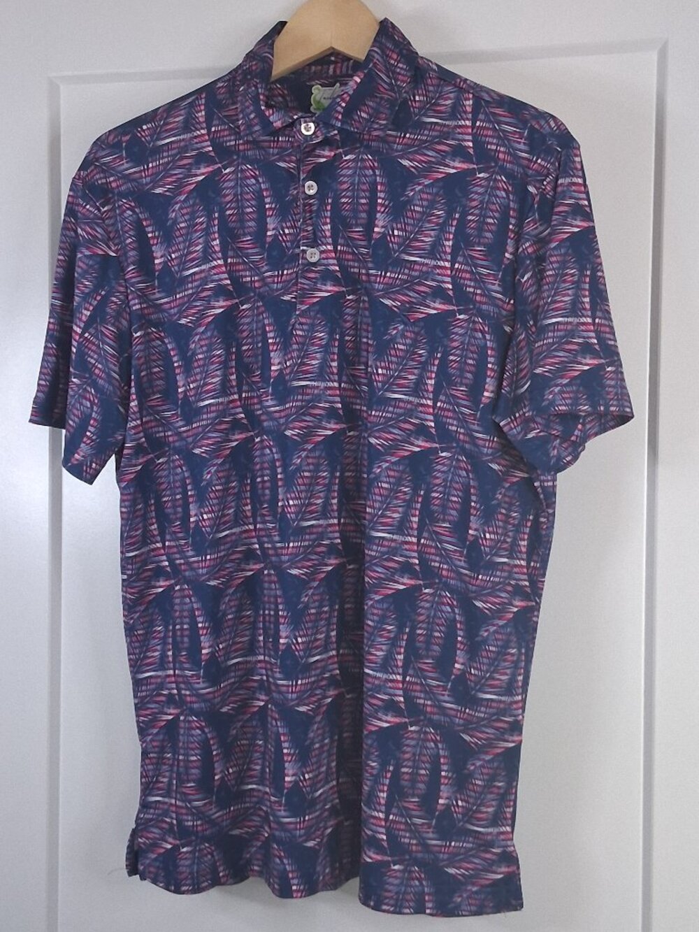 TailorByrd Performance Polo Men's Medium Tropical Leaves Golf Shirt Blue Pink